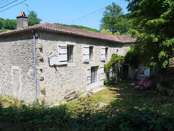 DOLMAYRAC - Ancien Moulin du 18e siècle à rénover avec piscine et 1,4465 ha de terrain arboré - Lot & Garonne (47)
