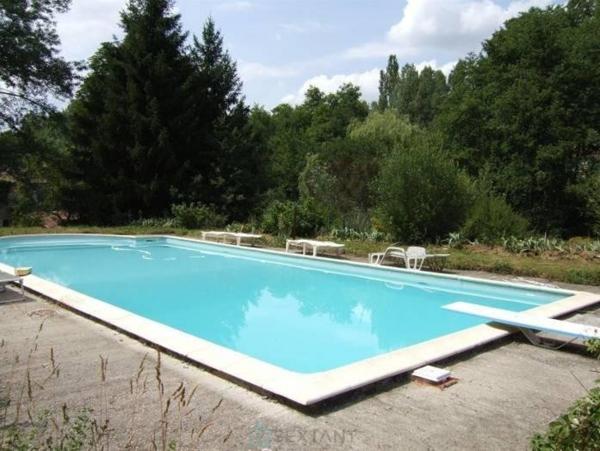 DOLMAYRAC - Ancien Moulin du 18e siècle à rénover avec piscine et 1,4465 ha de terrain arboré - Lot & Garonne (47)