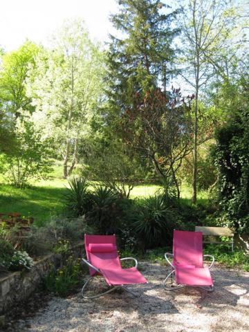 DOLMAYRAC - Ancien Moulin du 18e siècle à rénover avec piscine et 1,4465 ha de terrain arboré - Lot & Garonne (47)