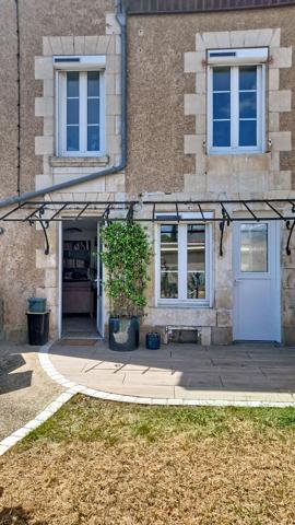 Charmante maison ancienne de 4 pièces à Saint Benoît