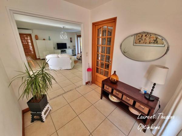 Maison 5 pièces 3 chambres 140 m² au calme