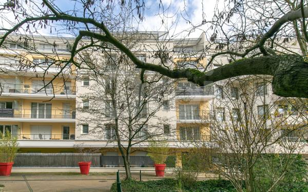 Appartement à vendre    2 pièces • 42,30 m2 Joinville-le-Pont