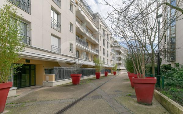 Appartement à vendre    2 pièces • 42,30 m2 Joinville-le-Pont