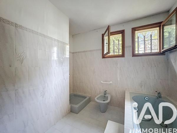 Maison à vendre 6 pièces 137 m² Verzeille