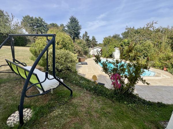 Biard (86580) MAISON 3 CHAMBRES - JARDIN - PISCINE - VÉRANDA