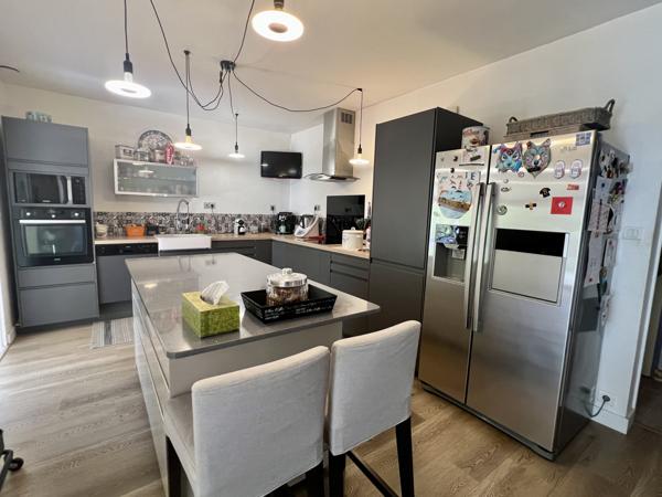 Biard (86580) MAISON 3 CHAMBRES - JARDIN - PISCINE - VÉRANDA