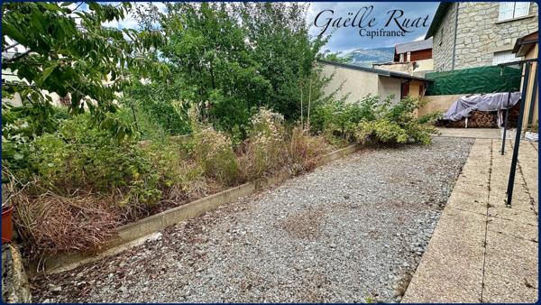 Maison familiale 4 chambres avec jardin et garage à Saillagouse – Cerdagne