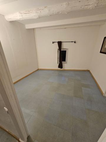 Robion (84440) Maison de village avec garage en plein coeur de robion