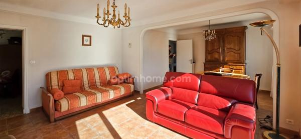 🏡 Maison de plain-pied 88 m² – 2 chambres (+ possibilité 3ème) – Quartier calme – Jardin clôturé – Garage fermé PAU (64)