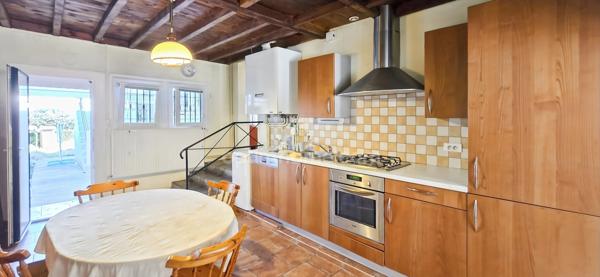 🏡 Maison de plain-pied 88 m² – 2 chambres (+ possibilité 3ème) – Quartier calme – Jardin clôturé – Garage fermé PAU (64)