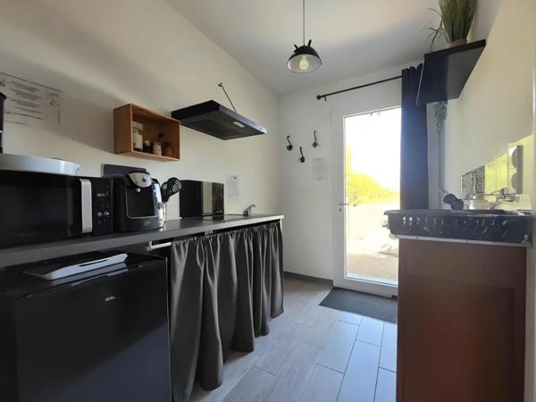 Maison à vendre 6 pièces PUY DU LAC (17)