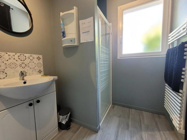 Maison à vendre 6 pièces PUY DU LAC (17)