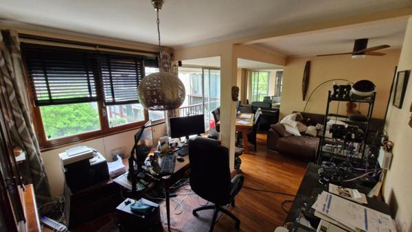 Appartement Fontenay Le Fleury 5 pièce(s) 98 m2