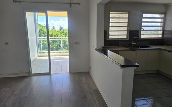 Appartement à louer    2 pièces •  Le Gosier