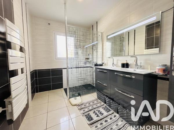 Maison à vendre 7 pièces 179 m² Cholet