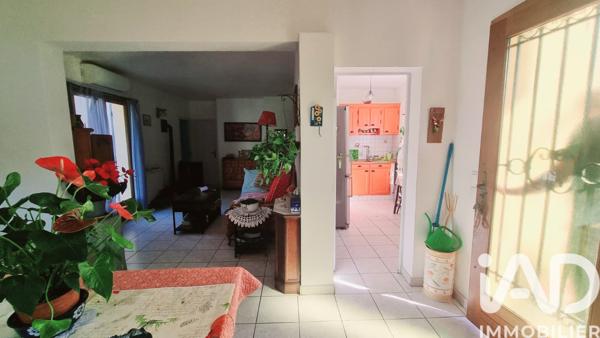 Maison à vendre 6 pièces 198 m² Pourrières