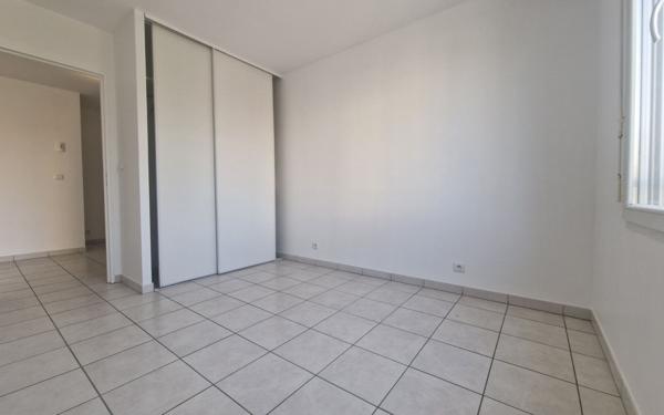 Appartement à vendre    2 pièces • 43,25 m2 Vaires-sur-Marne
