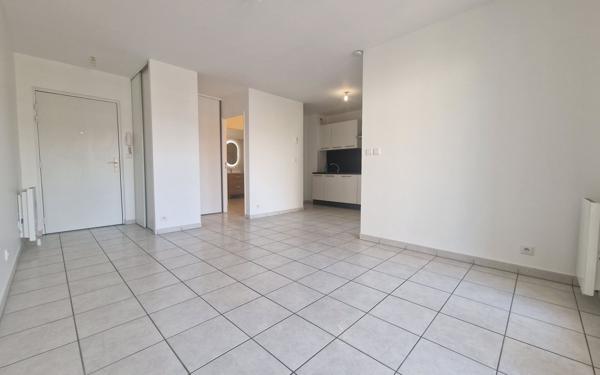 Appartement à vendre    2 pièces • 43,25 m2 Vaires-sur-Marne