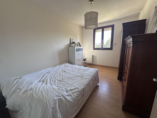 Maison
         5 pièces
        - 100 m² 392 500 € *