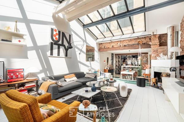 Loft de caractère au calme d’une cour dans une ancienne fabrique de canapés