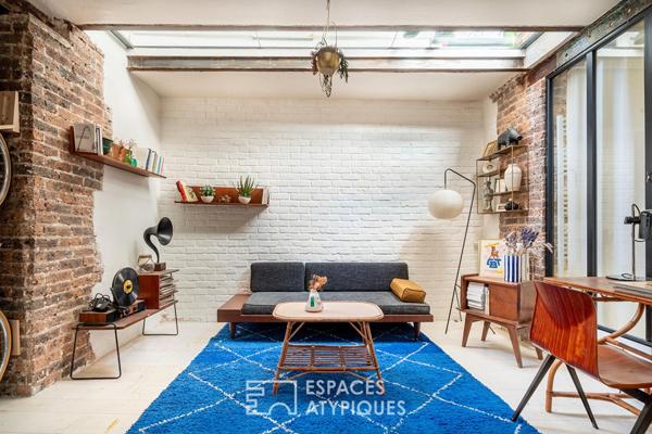Loft de caractère au calme d’une cour dans une ancienne fabrique de canapés