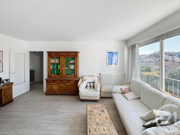 Appartement F5 à vendre  5 pièces - 92,17 m2 GARCHES - 92