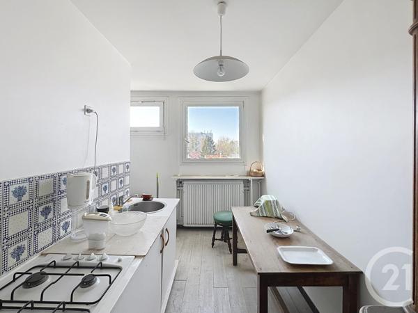 Appartement F5 à vendre  5 pièces - 92,17 m2 GARCHES - 92