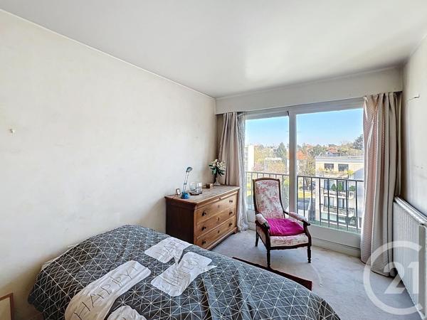 Appartement F5 à vendre  5 pièces - 92,17 m2 GARCHES - 92