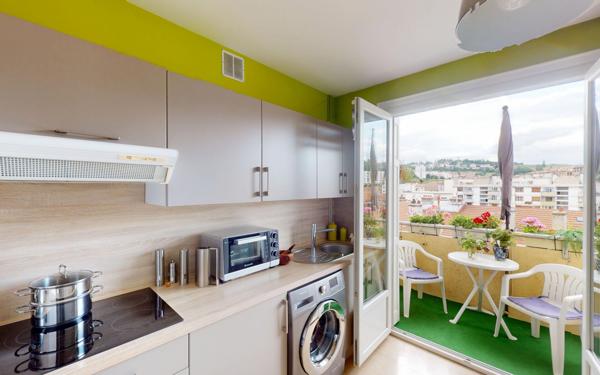 Appartement à vendre    2 pièces • 60,56 m2 Saint-Étienne