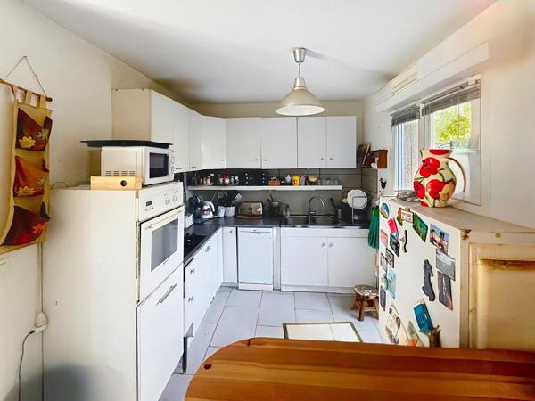 Maison 105m² avec extérieurs et garage à Mèze