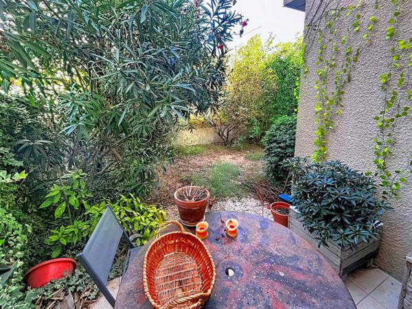 Maison 105m² avec extérieurs et garage à Mèze