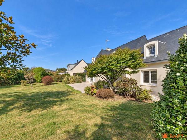 Mousterlin, familiale de 218 m², 5 ch, terrain 1 751 m²