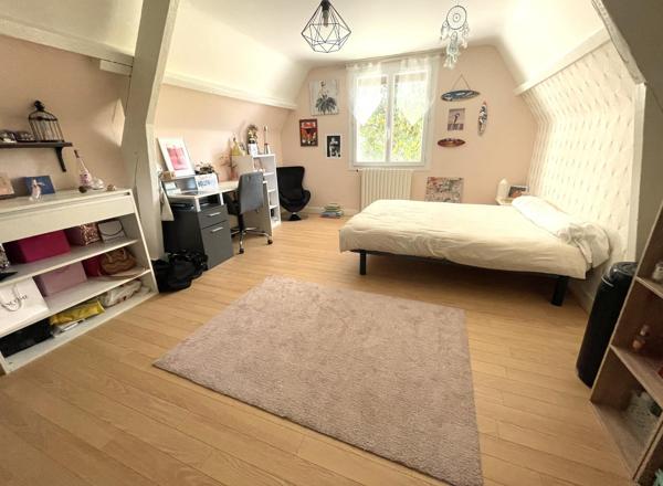 Grande maison sans vis à vis à 2 min de tout.