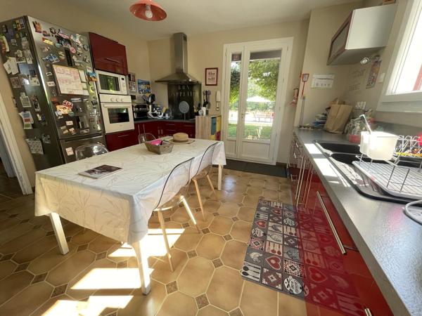 Grande maison sans vis à vis à 2 min de tout.