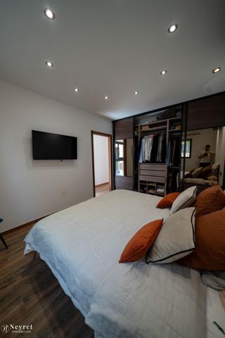 Saint-priest-en-jarez appartement 316M2 type maison de plain pied avec terrasse garage parking