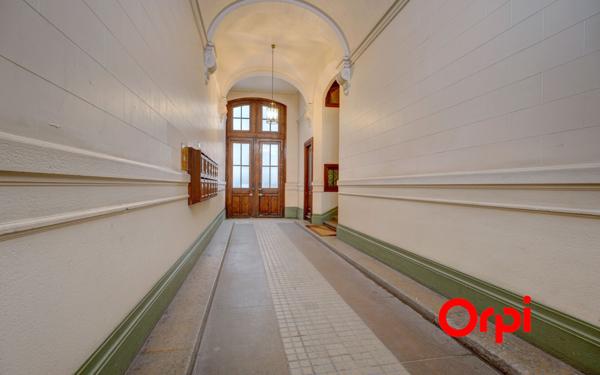 Appartement à vendre    2 pièces • 66 m2 Lyon 2