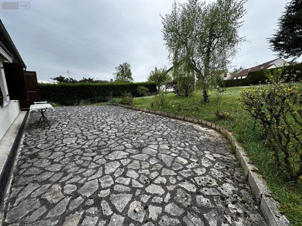 Pavillon à vendre à Saint-Julien-du-Sault dans l'Yonne (89330), ref : Succ. DELBERGUE