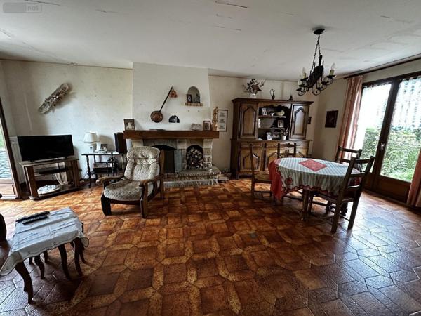 Pavillon à vendre à Saint-Julien-du-Sault dans l'Yonne (89330), ref : Succ. DELBERGUE