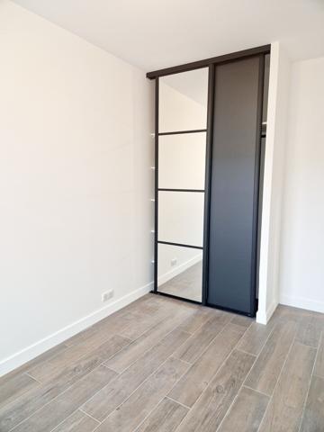 MAGNIFIQUE APPARTEMENT DE TYPE 3 SUR LA PRESQU'ïLE DE MARTIGUES 1 150 € / mois C.C.*