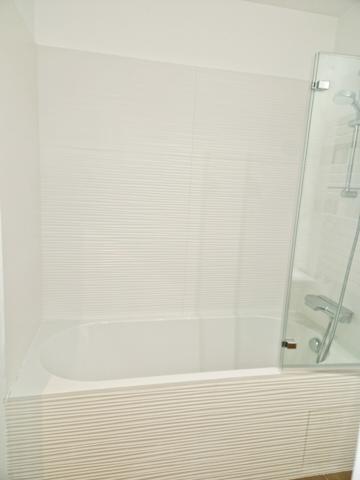 MAGNIFIQUE APPARTEMENT DE TYPE 3 SUR LA PRESQU'ïLE DE MARTIGUES 1 150 € / mois C.C.*