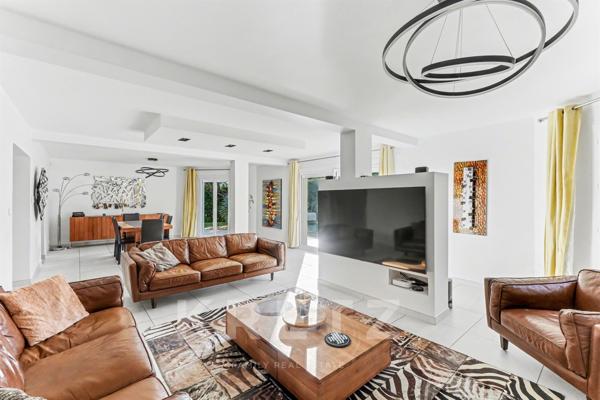 Maison d’architecte 220m2, terrain 1100m2, aux portes de Toulouse