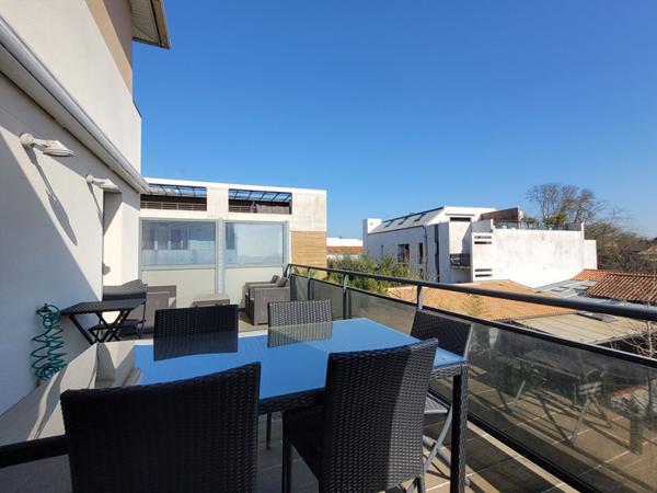 LA ROCHELLE, quartier SAINT-ÉLOI, résidence de standing