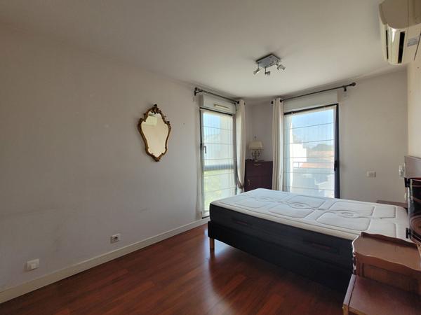 LA ROCHELLE, quartier SAINT-ÉLOI, résidence de standing