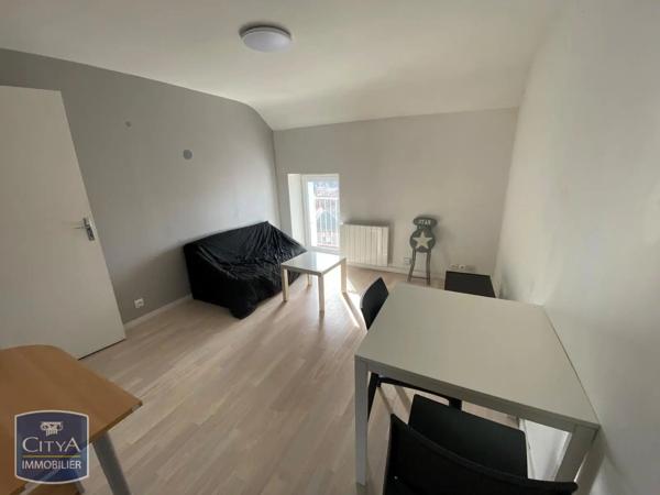 Appartement à louer 2 pièces 33.44m² Cholet (49300)