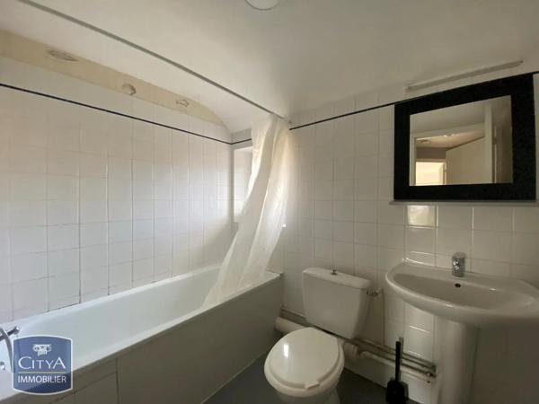 Appartement à louer 2 pièces 33.44m² Cholet (49300)