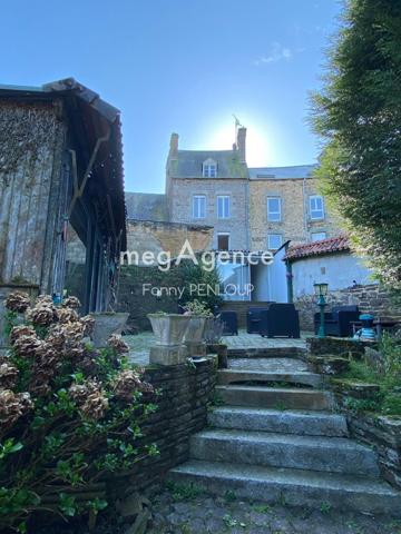 Maison à SAINT-JAMES, 50240 - 5 pièces 170m²