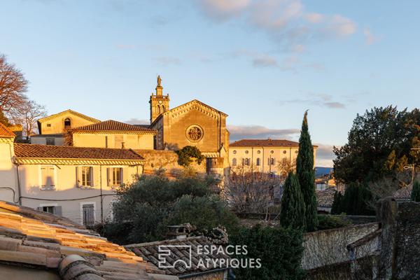 Hôtel particulier avec piscine et 4 appartements indépendants à Montélimar