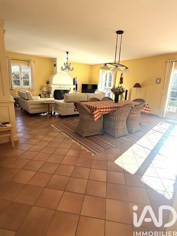 Maison à vendre 7 pièces 180 m² Flassans-sur-Issole