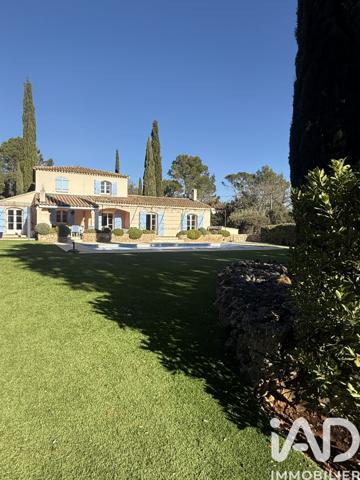 Maison à vendre 7 pièces 180 m² Flassans-sur-Issole