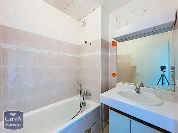 Appartement à vendre 3 pièces 54.12m² Fréjus (83600)
